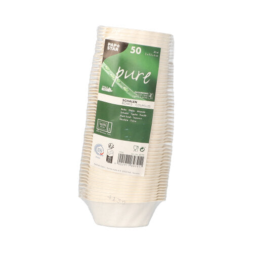 Ein Stapel von 50 PAPSTAR Fingerfood Schalen Zuckerrohr, weiß, 3x9,5x6 cm "Wave" der PAPSTAR GmbH, eingewickelt in Kunststoff mit Produktinfos und Recyclingsymbolen, als Hinweis auf nachhaltige Fingerfood-Verpackungen.