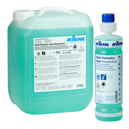 Sechs 1-Liter-Flaschen Kiehl-Parketto-clean-Konzentrat Holzboden- und Laminatreiniger der Johannes Kiehl KG, jeweils mit blau-weißem Etikett und blauem Verschluss, verpackt in einem Karton.