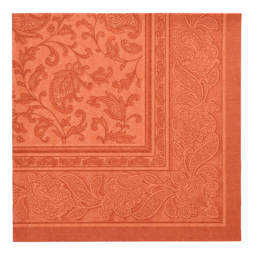 Eine 40 x 40 cm große terrakottafarbene PAPSTAR-Serviette "ROYAL Collection" der PAPSTAR GmbH mit geprägtem Paisley- und Blumenmuster und strukturierter Oberfläche, erhältlich im 50er-Pack mit 1/4-Falz.