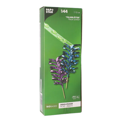 Vihreä laatikko, jossa lukee "PAPSTAR 144 koriste-tikkua värilajitelmana" PAPSTAR GmbH:lta sisältää 144 värikästä puutikkuja, jotka sopivat täydellisesti koristeellisiksi jäätelövarjoiksi juhliin. Biopohjainen pakkaus on ympäristöystävällinen ja tyylikäs.