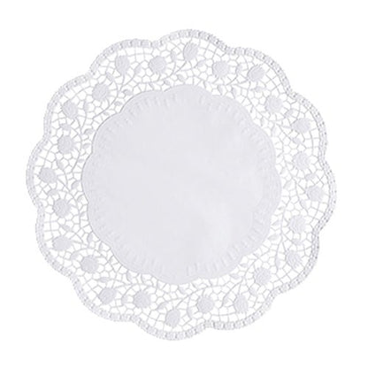 Die PAPSTAR 250 Tortenspitzen rund weiss der PAPSTAR GmbH sind runde, weiße Tortenspitzen mit fester Mitte und aufwendigem Spitzenrand – ideal, um Kuchen elegant zu präsentieren.