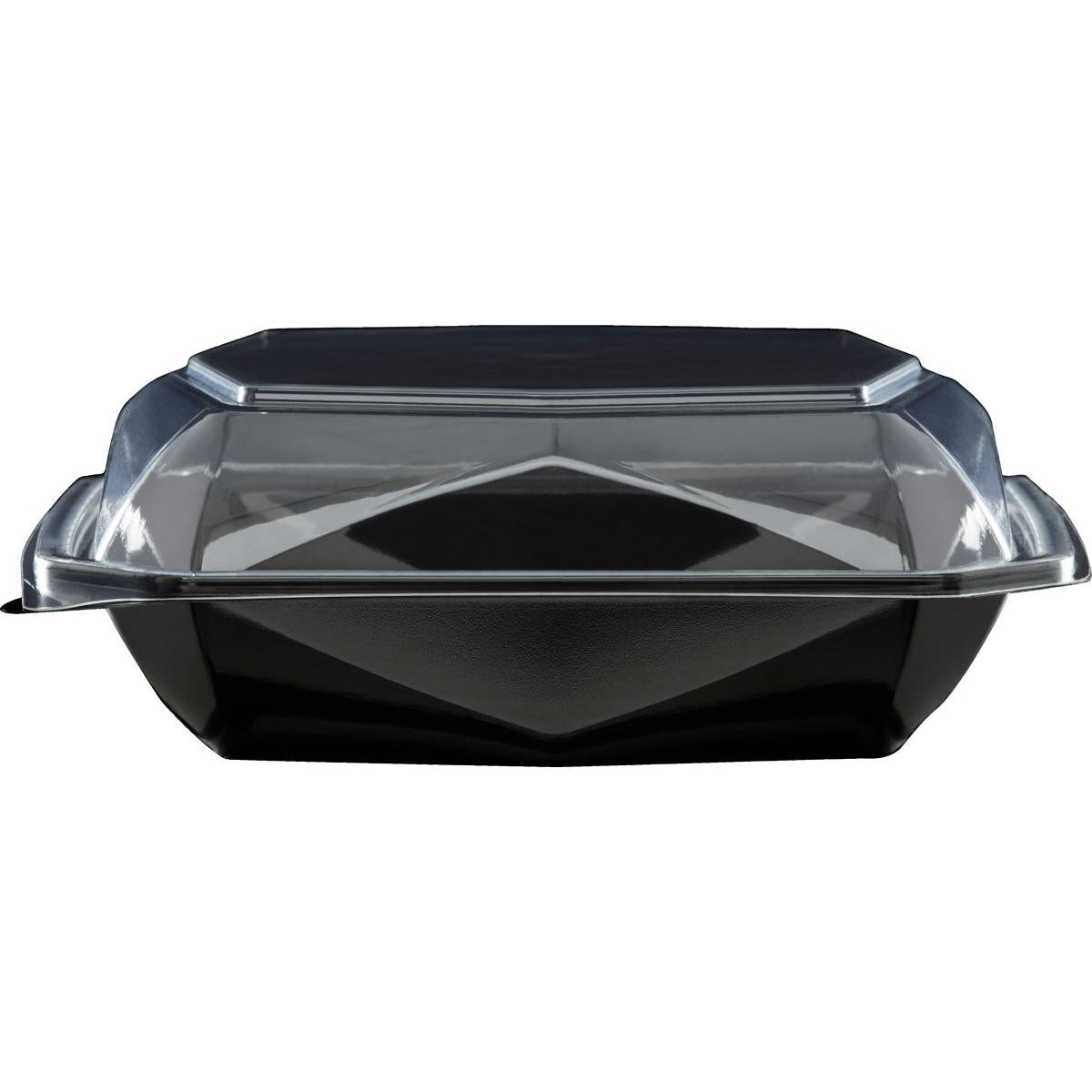 Kuvassa on tyhjä Octaview® M Musta / Läpinäkyvä APET 185x185x70 Takeout-säiliö Duni GmbH:lta, jossa on kirkas kansi valkoisella taustalla. Tiukasti kiinnitetty kansi korostaa käyttöä elintarvikepakkauksena.