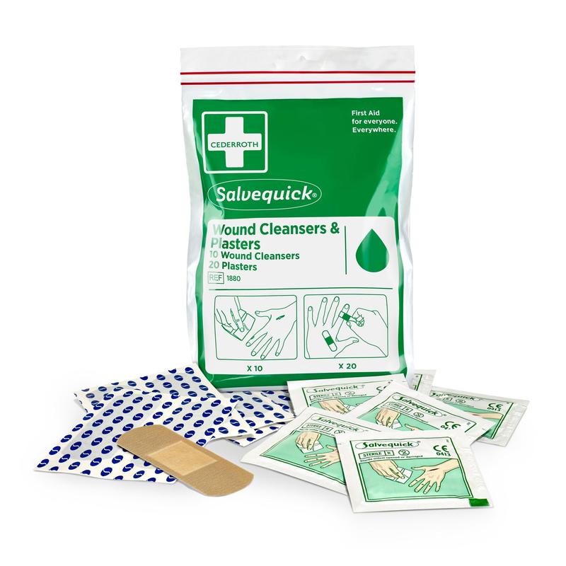 Orkla Wound Care AB:n Salvequick-haavanpuhdistusliinat (10 kappaletta) ja laastarit (20 kappaletta) muovisessa vetoketjupussissa - ihanteellinen nopeaan apuun matkalla - esitetään edessä havainnollisin ohjein.