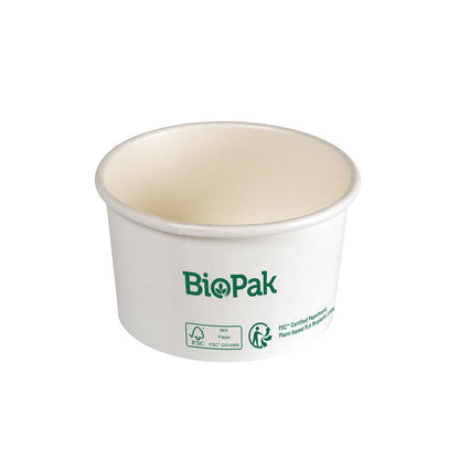 Duni GmbH:n Bowl Ronda SHORT Karton/PLA - pyöreä, valkoinen kertakäyttökulho vihreällä brändimerkinnällä ja biohajoavalla sertifioinnilla, joka on kestävä valinta ympäristöystävälliseen tarjoiluun.