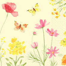 Servietit 33x33 cm, Duni GmbH:n Poppy Field -designissa on akvarellikuvio vaaleanpunaisista ja keltaisista luonnonkukista ja perhosista vaalealla pohjalla; pakkauksessa on 250 tyylikästä serviettiä.