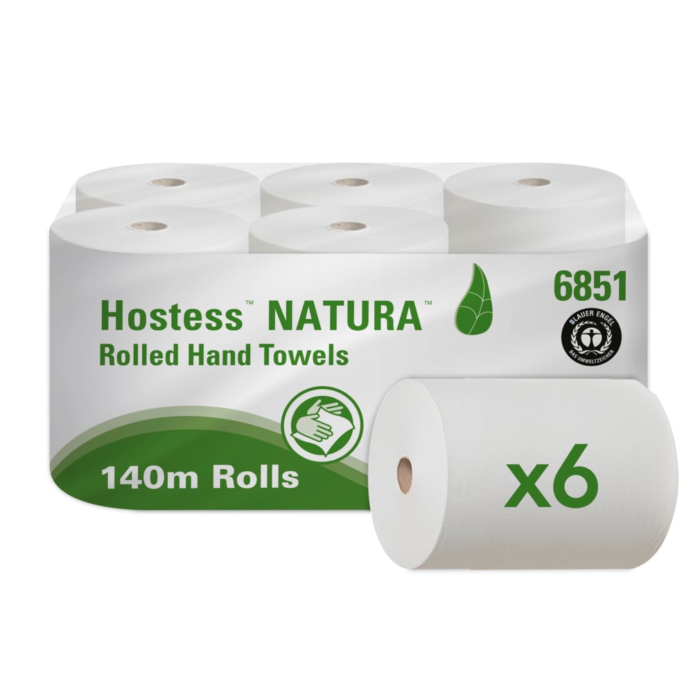Laatikko, jossa on kuusi Kimberly-Clark GmbH:n Hostess™ NATURA -rullapyyhettä, jokainen 140 m pitkä rulla luonnonvärisenä, ympäristöystävällisessä valkoisessa ja vihreässä pakkauksessa, jossa on tuotteen nimi, lehtilogo ja kuuden rullan symboli - ihanteellinen kestäviin tarpeisiin.