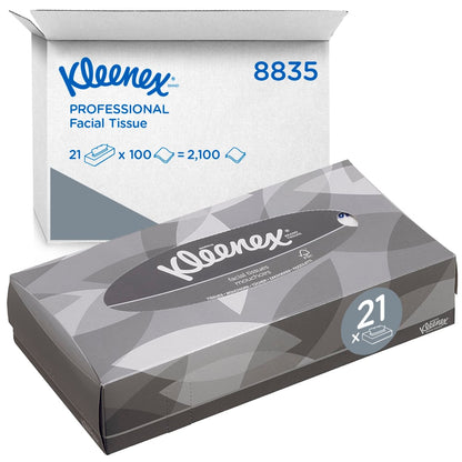 Kuvassa on suorakulmainen Kleenex®-kosmetiikkaliinojen laatikko - Standard / Valkoinen Kimberly-Clark GmbH:lta ja sen lähetyslaatikko. Jokainen laatikko sisältää 21 pakkausta, joissa on 100 liinaa, ihanteellinen meikin poistoon tai kasvojen puhdistukseen (yhteensä 2.100 liinaa).