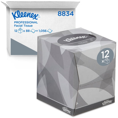 Yksi laatikko Kleenex® kosmetiikkapyyhkeitä - kuutio-laatikko / valkoinen Kimberly-Clark GmbH:lta on laatikon edessä, jossa on: 12 laatikkoa, joissa kussakin on 88 pyyhettä, yhteensä 1 056 kasvojen hoitopyyhettä.