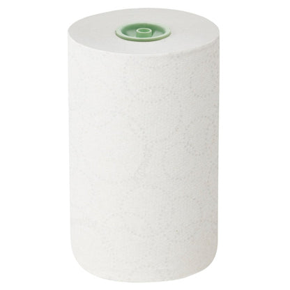 Yksittäinen Kleenex® E-roll Slimroll™ valkoinen 1-kerroksinen rullapyyhe Kimberly-Clark GmbH:lta seisoo pystyssä yksivärisen taustan edessä ja näyttää heikon pyöreän kuvionsa ja vihreän muoviytimen.