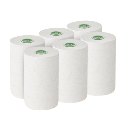 Kuusi Kimberly-Clark Kleenex® E-roll Slimroll™ valkoista 1-kerroksista rullapyyhettä (6x135m) vihreällä pahviytimellä on asetettu kahteen kolmen riviin yksivärisellä valkoisella taustalla.