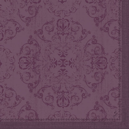 Duni GmbH:n Dunilin-lautasliinat 40 x 40 cm 1/4 taitto erottuvat koristeellisella violetilla damastikuviolla kukka- ja köynnösaiheilla sekä koristeellisella reunuksella oikealla ja alareunassa.