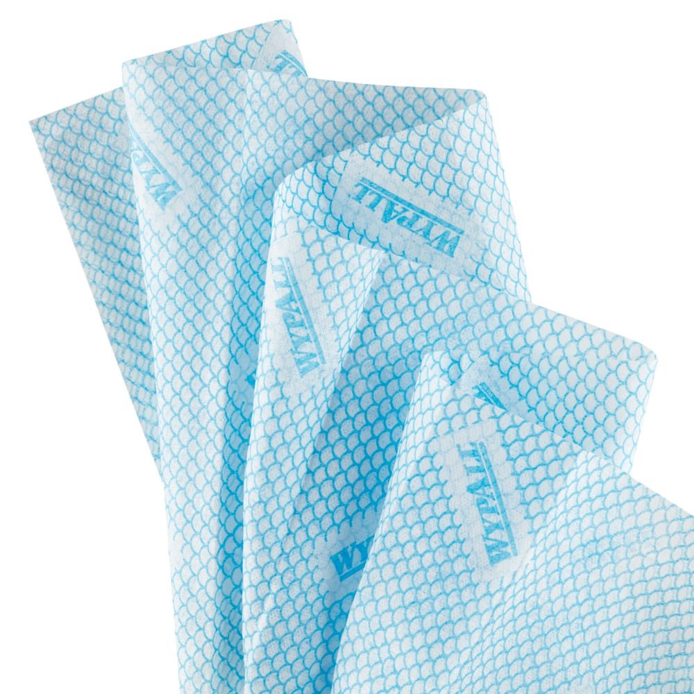 Useita sinivalkoisia WypAll® X50 pyyhkeitä - Interfold (41,80 cm x 24,70 cm) Kimberly-Clark GmbH:lta, joissa on kalanruotokuvio ja sininen "WYPALL"-painatus, on esitelty viuhkamaisesti.