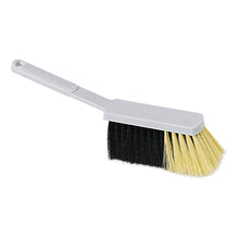 Nölle Profi Brush Stubenhandfeger 30 cm Nölle Profi Brush Bürsten- & Pinseltechnik e.K.:ltä on harmaa muovikahva ja laadukas graniittiseos, jossa on kaksiväriset harjakset, jotka ovat toiselta puolelta mustat ja toiselta keltaiset.