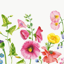 Kirkkaat kukat, kuten vaaleanpunaiset malvat ja keltaiset leinikit vihreillä lehdillä valkoisella pohjalla - ihanteellinen kukallinen niittykuvio Duni GmbH:n 40x40 cm 4-kerroksisille Klassik Flowy Meadow paperiservieteille (50 kappaletta).