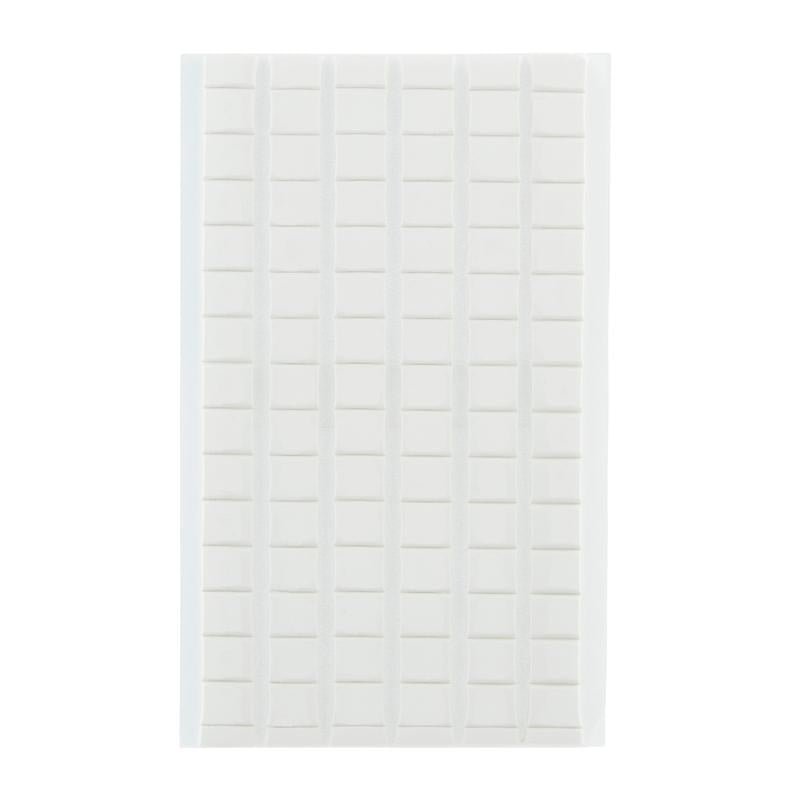 Suorakulmainen arkki 3M Deutschland GmbH:n Scotch-FIX™ irrotettavia kiinnitystyynyjä 301008C36-P (11 mm x 15 mm, 36 kpl/pakkaus) näyttää useita rivejä ja sarakkeita valkoisia, vahvasti tarttuvia, irrotettavia tyynyjä valkoisella taustalla.