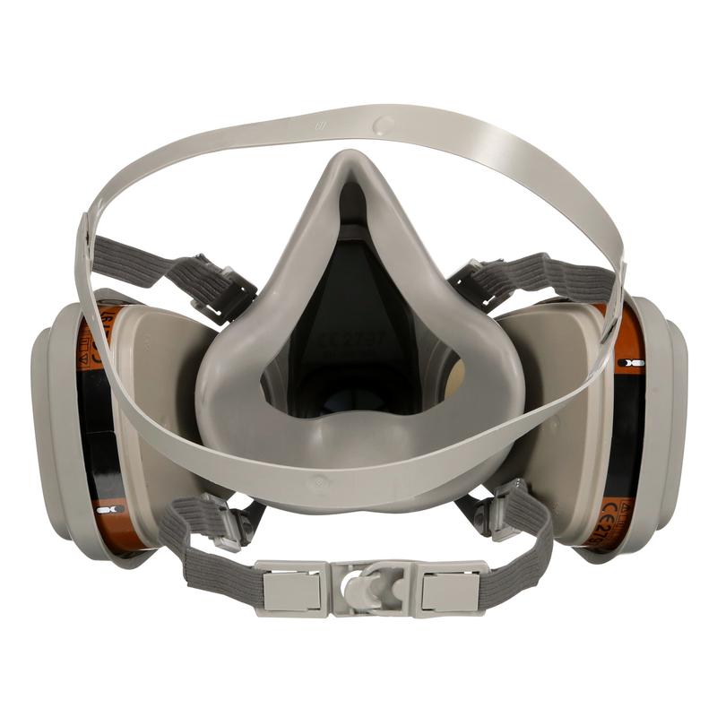 3M™ hengityssuojain 6002KIT-1 3M Deutschland GmbH:ltä säädettävillä päänauhoilla ja vaihdettavilla A2P2-suodattimilla orgaanisille höyryille (1x6200, 2x6055, 2x5925, 2x501) on kuvattu edestä valkoisella taustalla.