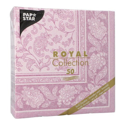 Pakkaus, jossa on 50 PAPSTAR lautasliinaa ROYAL Collectionista PAPSTAR GmbH:ltä, 1/4-taitettu, 40 x 40 cm vaaleanlila, jossa on tyylikkäitä kukka- ja paisleykuvioita, jotka ovat näkyvissä läpinäkyvän pakkauksen läpi.