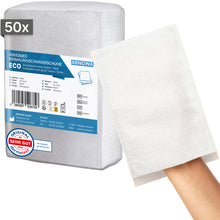 Abgebildet ist ein Beutel mit 50 ARNOMED Einmalwaschhandschuhen aus Molton der ARNOWA GmbH. Ein Handschuh wird an einer Hand getragen, im Hintergrund sind das Dermatest-Siegel und das Produktetikett zu sehen.