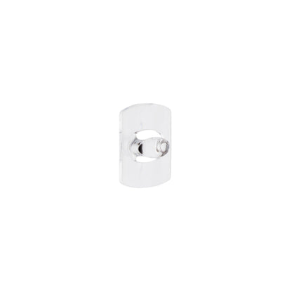 Ein transparenter Command™ Dekorations-Clip der 3M Deutschland GmbH mit transparenten Streifen steht mittig auf einem einfarbig weißen Hintergrund.