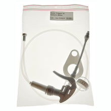 Läpinäkyvä muovipussi sisältää vaahtosuihkutuspään 5 litran kanisterille (1 kappale) Diversey Deutschland GmbH & Co. OHG:lta, letkun, suuttimen ja kiinnikkeen kanssa. Pussissa on etiketti yläosassa ja punainen, uudelleensuljettava nauha käytettäväksi 5 litran kanistereiden kanssa.