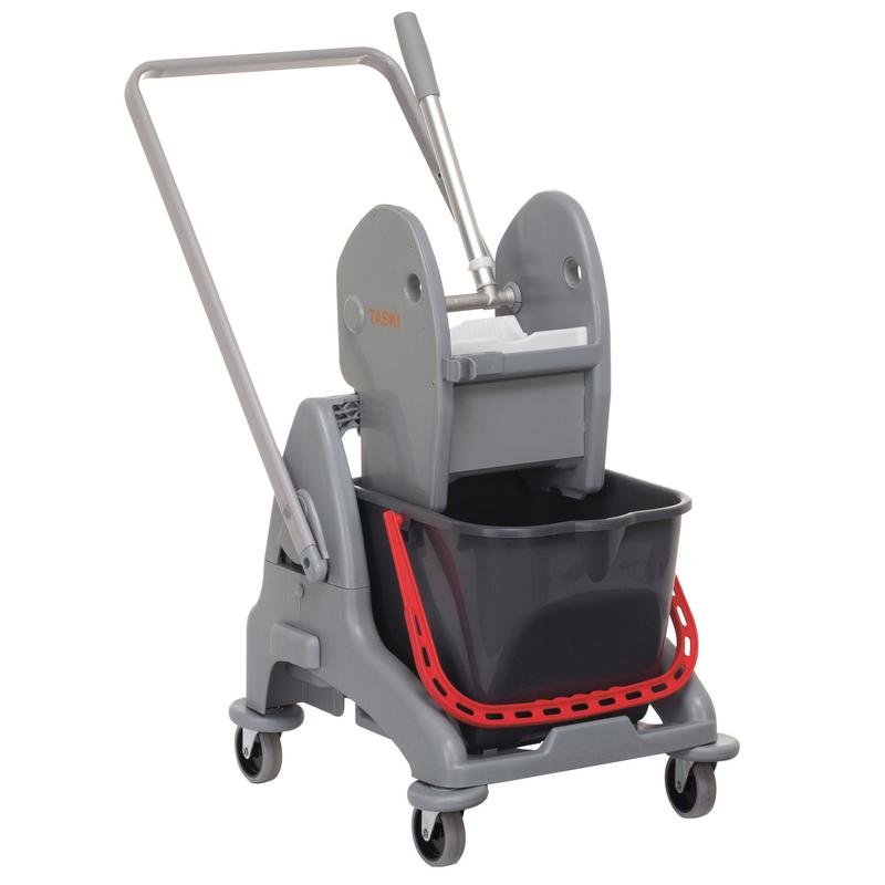 TASKI Duo Mop -yksiämpärijärjestelmä (15L, punainen) Diversey Deutschland GmbH & Co. OHG:lta on varustettu alustalla, aisalla ja puristimella - ihanteellinen ammattimaiseen siivoukseen ja koviin kaupallisiin käyttökohteisiin. Pakkaus: 1 kappale.