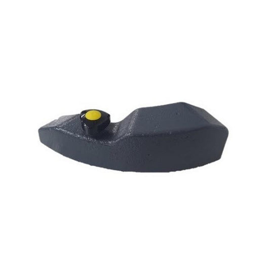 Ein schwarzes, unregelmäßig geformtes 10kg Zusatzgewicht der Diversey Deutschland GmbH & Co. OHG für die ERGODISC FLEXX Reinigungsmaschine, mit einem kleinen runden gelben Knopf auf der Oberseite, ist auf einem schlichten weißen Hintergrund abgebildet. Verpackung: 1 Stück.