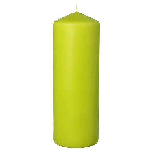 Die PAPSTAR Stumpenkerze Ø 70 mm, 200 mm von PAPSTAR GmbH ist eine hochwertige grüne Kerze aus Wachs mit spitzem Top und sichtbarem Docht – perfekt als elegante Deko für Ihr Wohnzimmer.