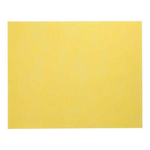 Starpak 100 pöytäsettiä, kankaan kaltaista kuitukangasta ”soft selection” (30x40 cm) yksinkertaisessa keltaisessa, tarjoavat elegantin pöytäkoristelun tai pöytäliinan tyylikkään aksentin jokaiseen tilaisuuteen. Kuvattu valkoisella taustalla.