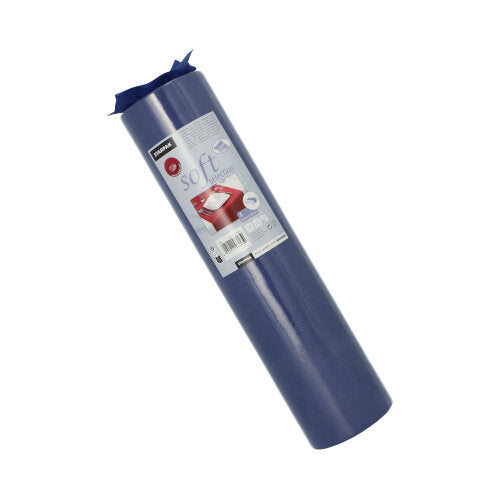 Rullattu Starpak-pöytäliina, kankaan kaltainen kuitukangas 'soft selection' (24 m x 40 cm), kiinnitetty etiketti, on kuvattu valkoista taustaa vasten, korostaen sen pehmeää ja monipuolista ulkonäköä.