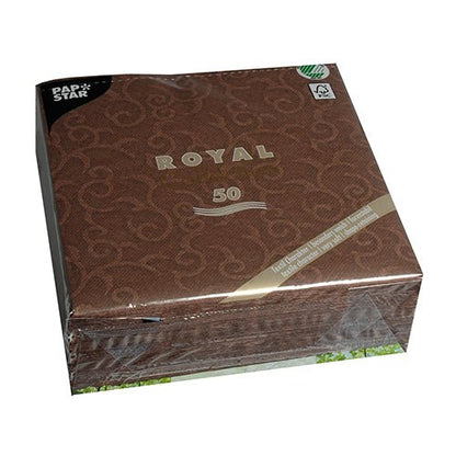 Suljettu paketti, jossa on 50 ruskeaa PAPSTAR "ROYAL Collection" 1/4-koko lautasliinaa, koko 40 x 40 cm, pyörrekuviolla; etupuolella lukee "ROYAL" ja vasemmassa yläkulmassa on PAPSTAR GmbH:n logo.