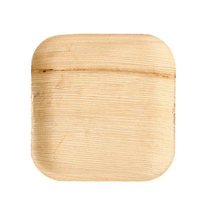 PAPSTAR 25 kappaleen "pure" palmunlehtilautanen PAPSTAR GmbH:lta on neliönmuotoinen, litteä, vaaleanruskea palmunlehtilautanen, jossa on pyöristetyt kulmat ja näkyvä kuviointi – ympäristöystävällinen valinta erityisiin tilaisuuksiin, kuvattuna valkoisella taustalla.