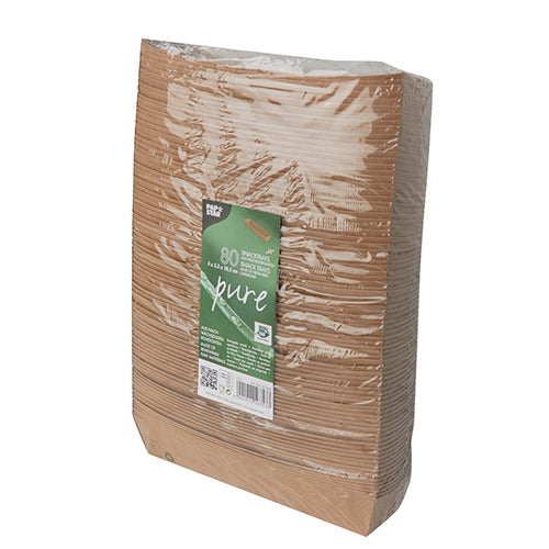 Eine versiegelte Packung mit 80 braunen, rechteckigen PAPSTAR „pure“ Snackschalen aus biologisch abbaubarem Material mit grünem Frontetikett. Die Einwegteller sind vertikal stapelbar und mit dem „100% Fair“-Label der PAPSTAR GmbH gekennzeichnet.