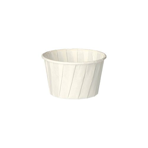 Der PAPSTAR Dressingbecher rund, 6,6 cm, weiß, Papier "pure" (100 Stück) der PAPSTAR GmbH ist ein umweltfreundlicher, gefalteter Pappbecher für Gewürze oder Saucen, der leer auf einem schlichten weißen Hintergrund abgebildet ist.