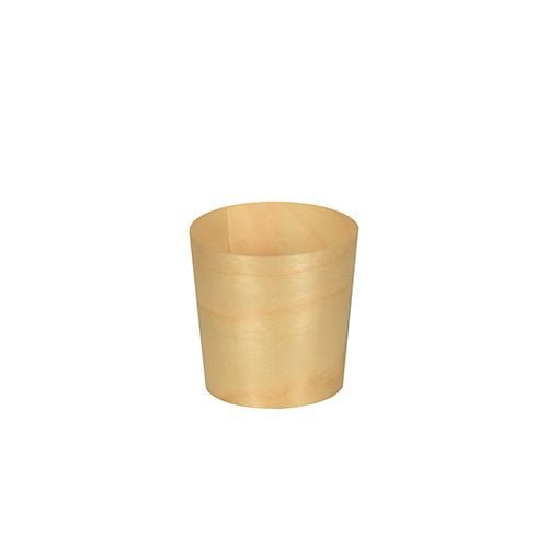 Die PAPSTAR Fingerfood-Schalen aus Holz "pure", rund, Ø 4,5 cm (12 Stück) der PAPSTAR GmbH sind kleine, runde Holzschalen, die sich ideal zum Servieren von Fingerfood eignen und jeden gedeckten Tisch umweltfreundlich aufwerten. Abgebildet auf einem schlichten weißen Hintergrund.
