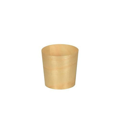 Die PAPSTAR Fingerfood-Schalen aus Holz "pure", rund, Ø 4,5 cm (12 Stück) der PAPSTAR GmbH sind kleine, runde Holzschalen, die sich ideal zum Servieren von Fingerfood eignen und jeden gedeckten Tisch umweltfreundlich aufwerten. Abgebildet auf einem schlichten weißen Hintergrund.