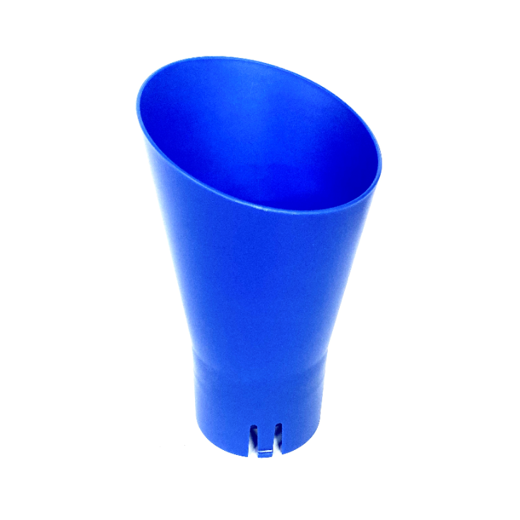 Ein blauer Kunststoff Dr. Schnell Bürsteneinsatz für Toilettenbürste (1 Stück), Zubehör für iTray Tragekorb von DR.SCHNELL GmbH & Co. KGaA, mit breiter, schräger Öffnung und gekerbtem Boden, abgebildet auf weißem Grund.