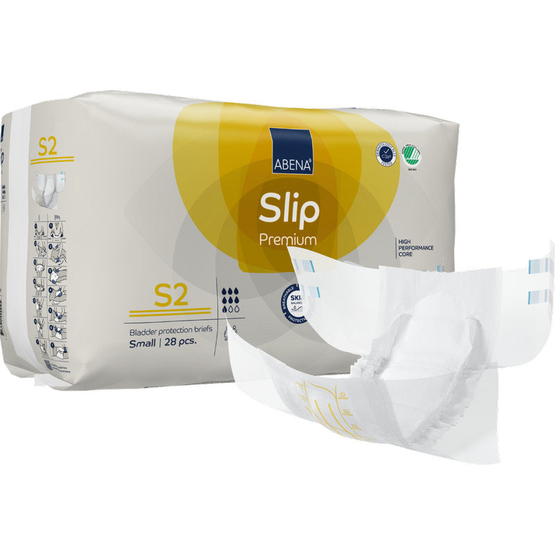 Eine Packung ABENA Slip Premium der Abena Re-Seller GmbH, Größe small (28 Stück), mit sichtbarem Branding und einem ungefalteten Slip neben der Packung.