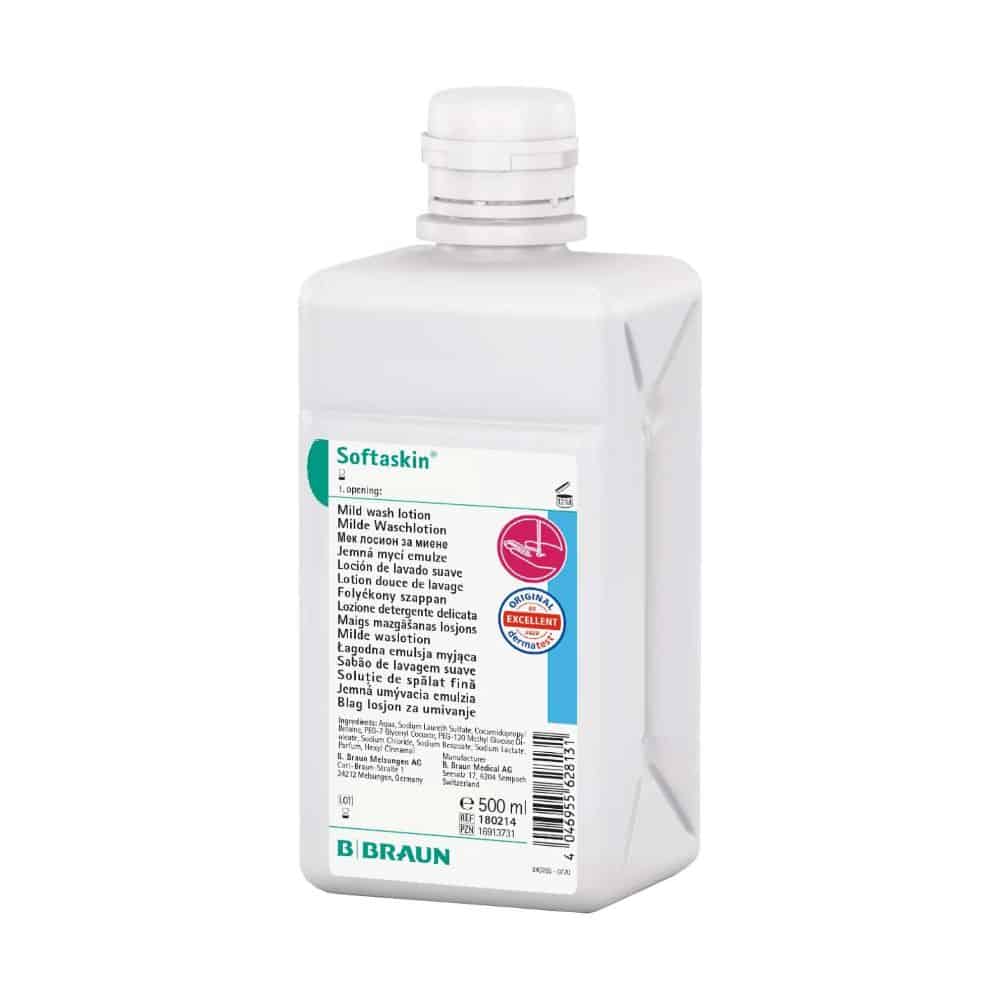 500 ml:n valkoinen pullo, jossa on merkintä ”B. Braun Softaskin® pesuneste” B. Braun Deutschland GmbH & Co. KG:ltä, sisältää miedon pesunesteen, joka on ympäristöystävällinen ja mikromuoviton, ja siinä on sinivalkoinen etiketti monikielisellä tekstillä.