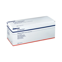 Valko-sininen suorakulmainen laatikko, jossa on teksti "BSN Comprilan®" BSN Medical GmbH:lta, sisältää tekstiili-elastisen lyhytvetosidoksen, jonka mitat ovat 10 cm x 5 m. Ihanteellinen flebologisiin indikaatioihin, laatikko sisältää tuotetiedot ja on turvallisesti suljettu.