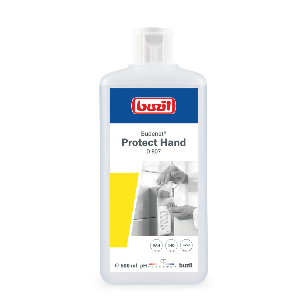 Eine 500-ml-Flasche Buzil Budenat® Protect D 807 Händedesinfektionsmittel, gebrauchsfertig, von BUZIL-WERK Wagner GmbH & Co. KG. Das Etikett ist in Blau und Weiß mit gelbem Akzent gehalten und enthält ein Bild, das das Händewaschen veranschaulicht. Diese alkoholische Lösung ist bakterizid und somit wirksam für die Aufrechterhaltung der Hygiene.