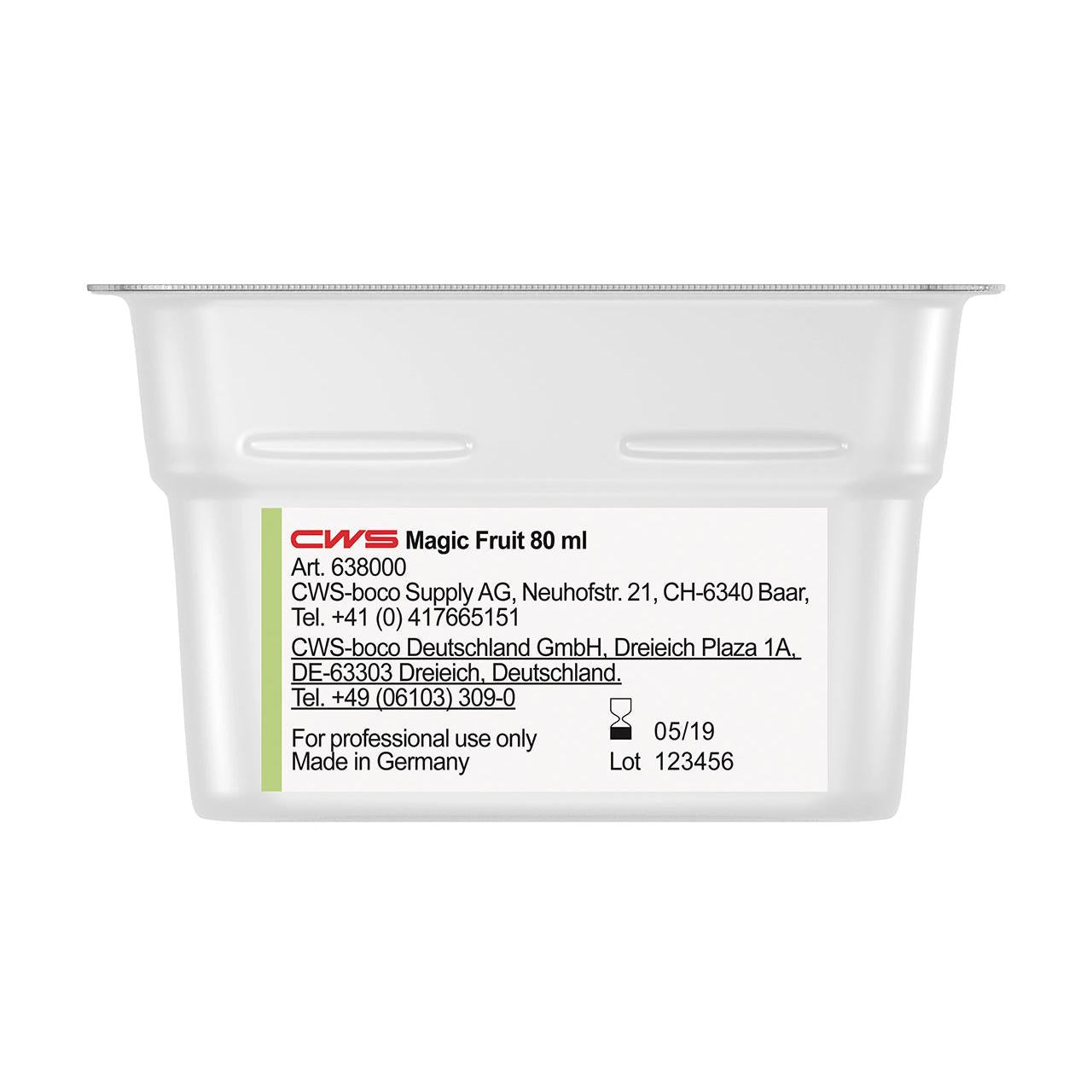 Pieni, suorakulmainen muovinen astia, jossa on teksti "CWS ParadiseLine pesuhuonetuoksu annostelijalle Paradise Air Bar" CWS:ltä, yhteystiedot, valmistajatiedot ja käyttöohjeet valkoisessa sivutarrassa.