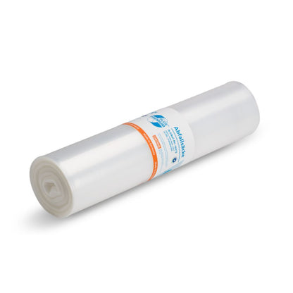 Sylinterimäinen rulla DEISS Premium Plus® 120 Litraa Jätesäkkejä EMIL DEISS KG:lta (GmbH + Co.) on esillä, jokaisessa on valkoinen etiketti sinisellä ja oranssilla tekstillä. Ilmastoneutraalit, läpikuultavat säkit ovat yksinkertaisella valkoisella taustalla ja korostavat ympäristöystävällistä kierrätysmateriaaliaan.