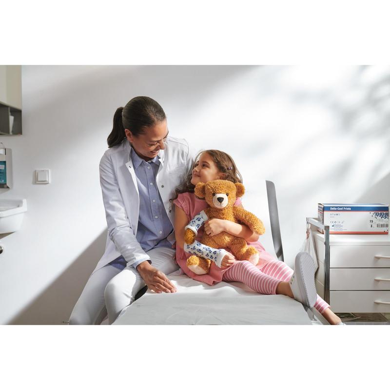 Delta-Cast Prints, Synthetischer Stützverband, Pastel Print – im Einsatz