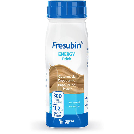 200 ml Fresubin Energy Drink Fresenius Kabi Deutschland GmbH:ltä, makuna cappuccino, sinisellä korkilla ja valkoisella etiketillä, jossa on ravintoarvotiedot: 300 kcal, 11,2 g proteiinia ja korkea energiapitoisuus.
