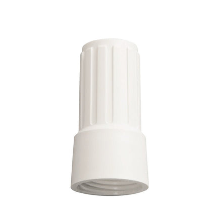 ÜBERWURFMUTTER FÜR ADAPTER E1100019: n Haug Bürsten KG: sta on valkoinen muoviliitin, jossa on pystysuorat urat ja joka seisoo pystyasennossa yksinkertaisella valkoisella taustalla, ihanteellinen kestävän liitoksen luomiseen.