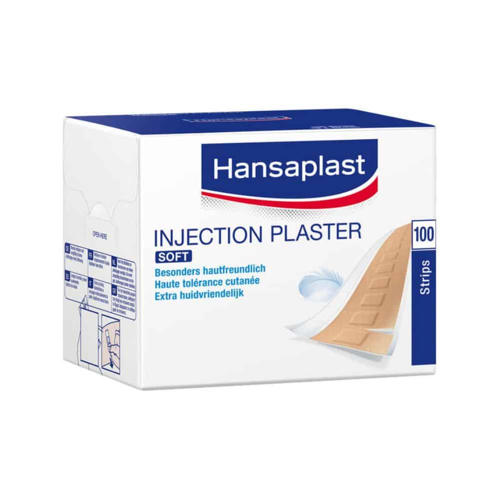Paketti, joka sisältää 100 Hansaplast Soft -injektiolaastaria (4 x 1,9 cm) Beiersdorf AG:lta herkälle iholle, valmistettu hypoallergeenisesta materiaalista. Toimitetaan valkoisessa ja sinisessä pakkauksessa, jossa on monikielinen teksti ja laastarin kuva.