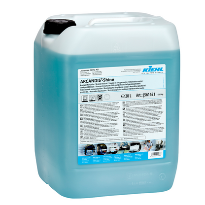 20 litranen läpinäkyvästä muovista valmistettu säiliö, täytetty sinisellä nesteellä, jossa on teksti "Kiehl ARCANDIS-Shine Neutraler Klarspüler" Johannes Kiehl KG:ltä, raidattomaan kiiltoon astianpesukoneisiin, tuotetiedot, käyttöohjeet ja hoitokuvia.