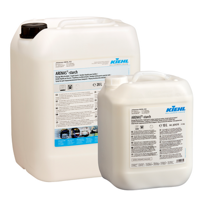 Zwei weiße Kunststoffbehälter (20L & 10L) der Kiehl ARENAS-Stärke Flüssige Wäschestärke der Johannes Kiehl KG mit Produktetikett und schwarzem Schraubverschluss stehen vor einem weißen Hintergrund für perfekt gebügelte Wäsche.