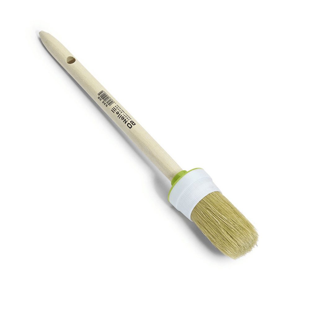 Nölle Profi Brush -siveltimen käsityöläisrenkaasivellin Nölle Profi Brush Bürsten- & Pinseltechnik e.K.:lta sisältää beige harjassekoituksen valko-vihreässä muovihylsyssä, jossa on puinen kahva ja käytännöllinen ripustusreikä.