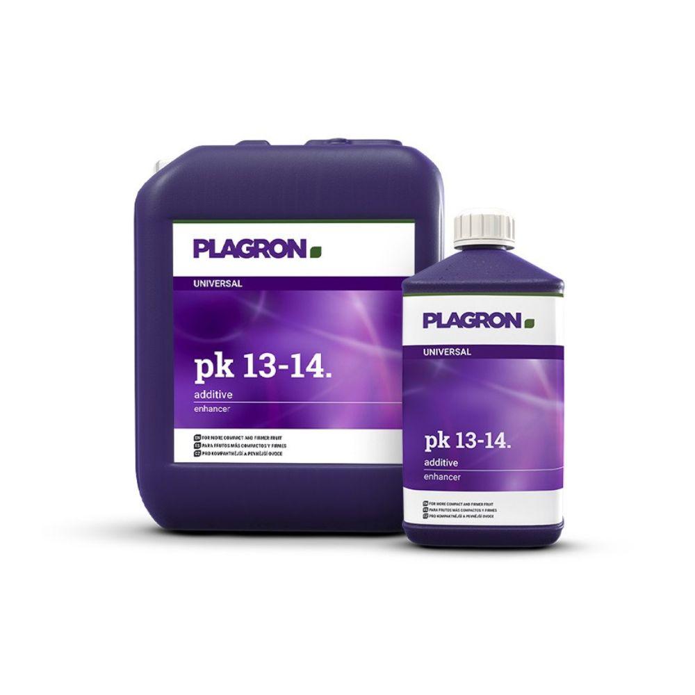 Kuvassa on kaksi Bertels B.V. Plagron PK 13-14 -säiliötä – kiinteämmille ja kovemmille hedelmille, molemmat tummanviolette, valkoisilla ja violeteilla etiketeillä, joissa on merkki, tuotteen nimi ja käyttöohjeet.